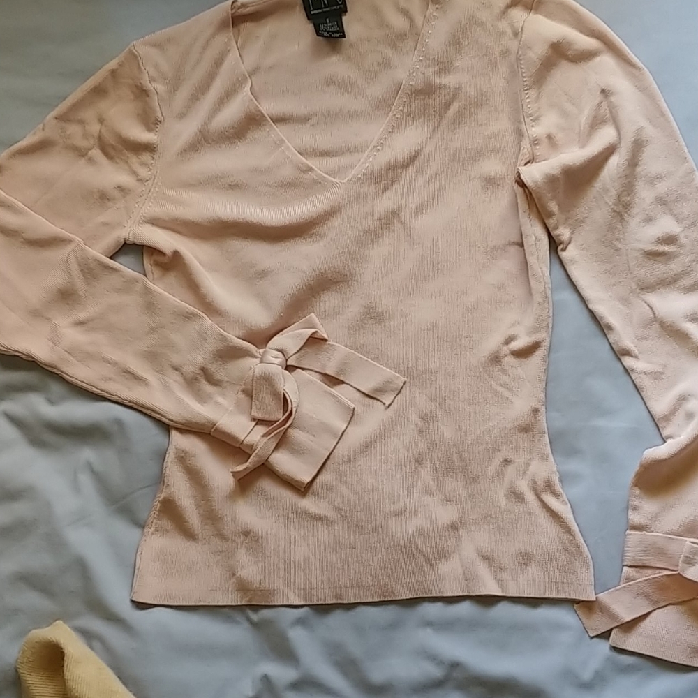 V neck sweater